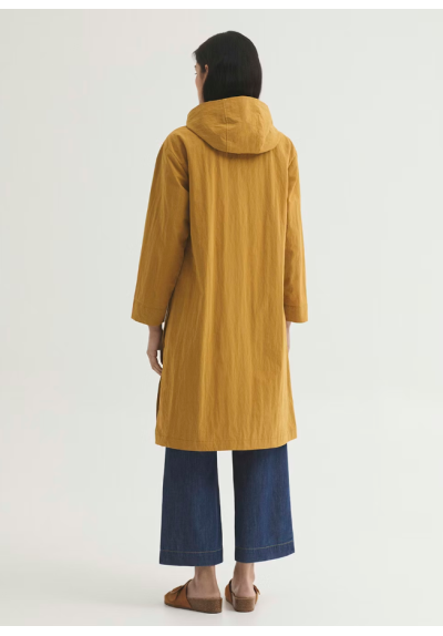 TRENCH BÁSICO CAPUCHA EN COLORES