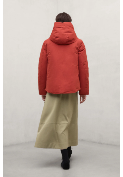 CHAQUETA MAKA