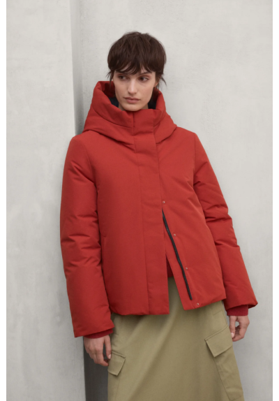 CHAQUETA MAKA