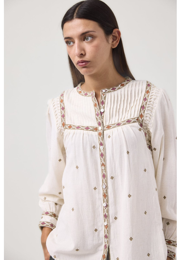 CAMISA BORDADOS